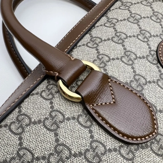 Hyperpeter WITH GUCCI CASE G BUSINESS INTERLOCKING 0712